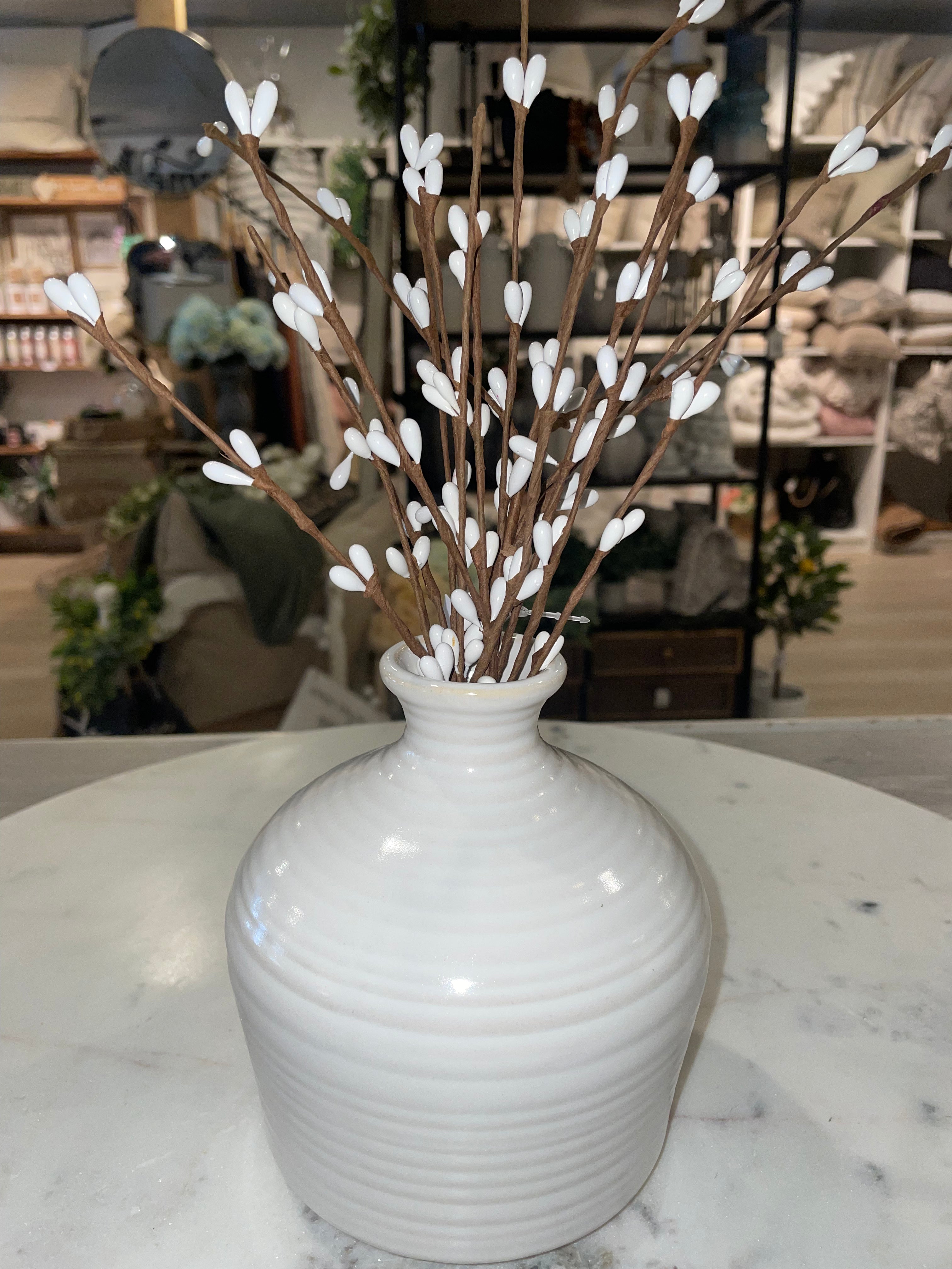 Short Vase with Lines